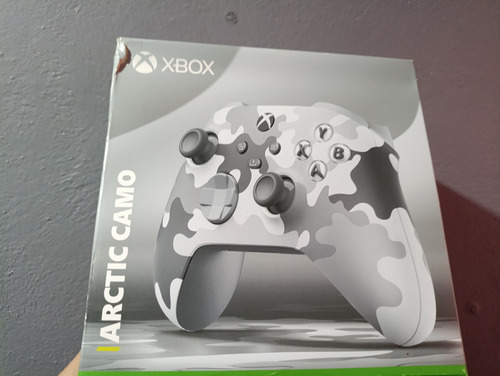 Control Inalámbrico Xbox Series Artic Camo Sellado Blanco (Usado)