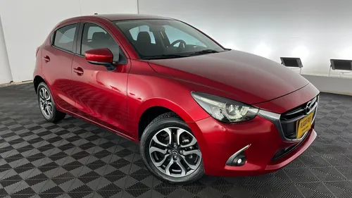 Mazda 2 GRAND TOURING