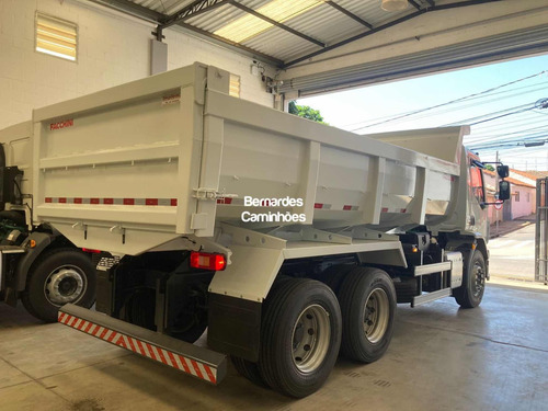 Volvo Vm 290 6x2 2024 24280/24260/26260//2426 Basculante