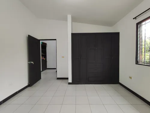 Apartamento En Arriendo En Popular. Cod A26528