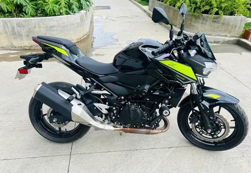 Kawasaki Z400 Casi Nueva