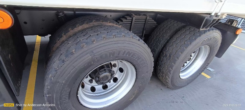 Vw 31280 Ano 2014 Caçamba 14 Mts