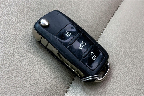 Imagen 11 de 25 de Volkswagen Beetle 3 Pts Hb Sport, 25l, Tm5, Ve, 6 Cd, Piel