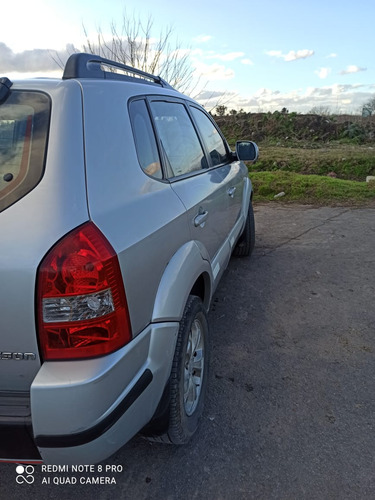Hyundai Tucson 2.0 Gl 5mt 2wd