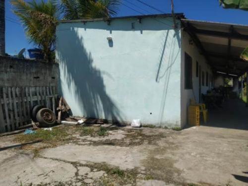 Imagem 14 de 24 de Mini Chácara No Bairro Sítio Velho, Em Itanhaém, Com Tanque De Peixes Com Mais De 100 Tilápias, Quarto De Dispensa, Poço Artesiano, Fogão A Lenha E Vaga Para 02 Automóveis Ref: 9544/ac