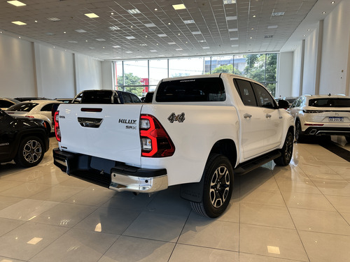 Toyota Hilux Pick-Up 2.8 Cd Srx 204Cv 4X4 At