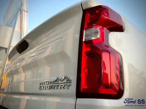 Chevrolet Cheyenne 6.2 2500 Doble Cab High Country 4x4 At