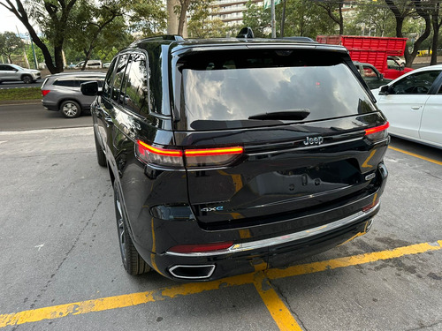 Jeep Grand Cherokee 2024