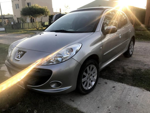 Peugeot 207 2009 1.6 Xt