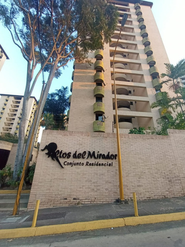 Maria Luisa Vende Apartamento En Res Altos De Mirador 