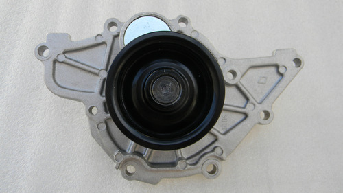 Bomba De Agua Audi A4 A6 Vw Passat Motores 2.5 Tdi // A 190