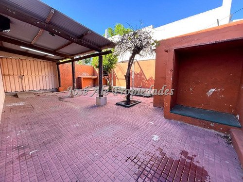 En Venta Casa Con Vista Al Rio De La Plata, Colonia
