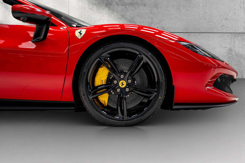Ferrari 296 Gts Malek Fara