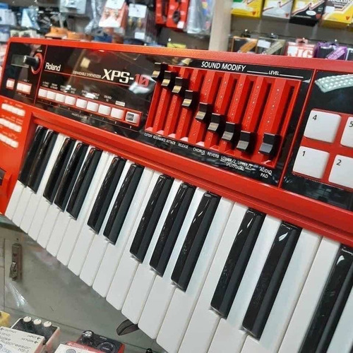 Roland Xps-10 Synthesizer Keyboard