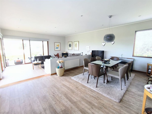 Preciosa, Luminosa Y Moderna Casa En Marbella