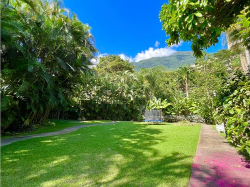 Apartamento En Alquiler Ubicado En Altamira, Chacao - Caracas