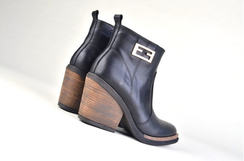 Imagen 5 de 9 de Botas Botinetas Texanas De Mujer De Cuero Georgi - Ferraro