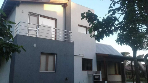 Imagen 2 de 12 de Alquilo Casa En Ostende