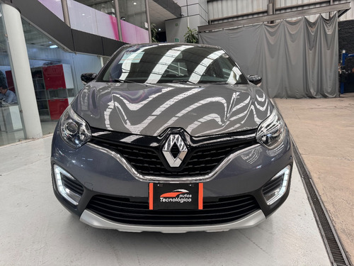 Renault Captur 2.0 Iconic At