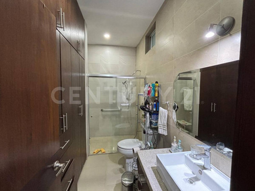 Casa En Venta En Remate En Punta Norte, Colima