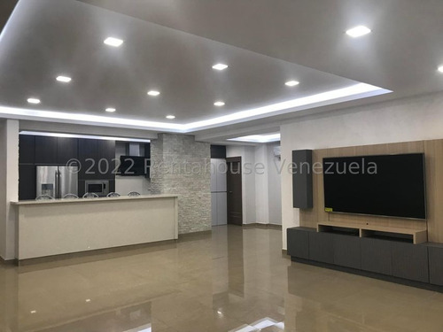 Imagen 2 de 15 de Rentahouse Concepto 0414-412.8424 / 22-23619