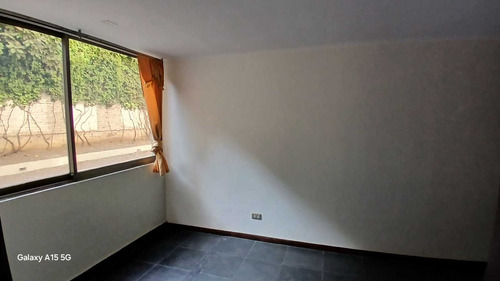 Arriendo Depto. En Primer Piso, Santiago (85344)