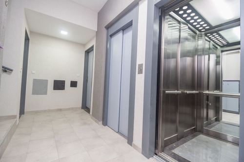 Venta Caseros Amplio Monoambiente Bajas Expensas