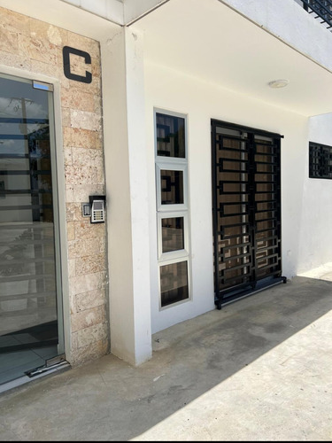 Apartamentos En Ventas Primer Y Tercer Piso Santiago