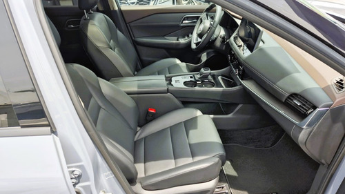 Nissan X-Trail 2.5 Platinum Plus 3 Row Cvt