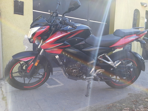 Bajaj Rouser Ns 200