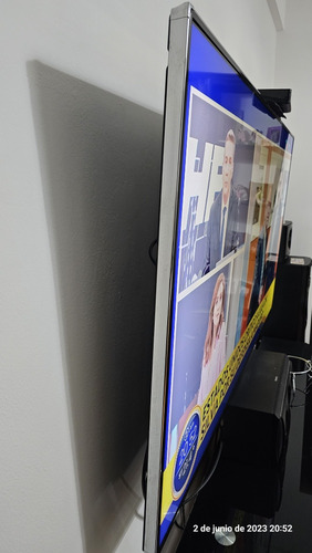 Televisor 65 Pulgadas Bgh 4k 3d Con 4 Lentes Buen Estado (Usado)