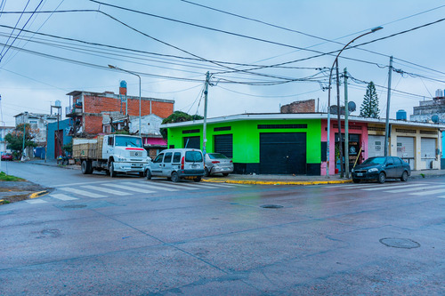 Locales Comerciales Lote Prop Venta Casanova Centr