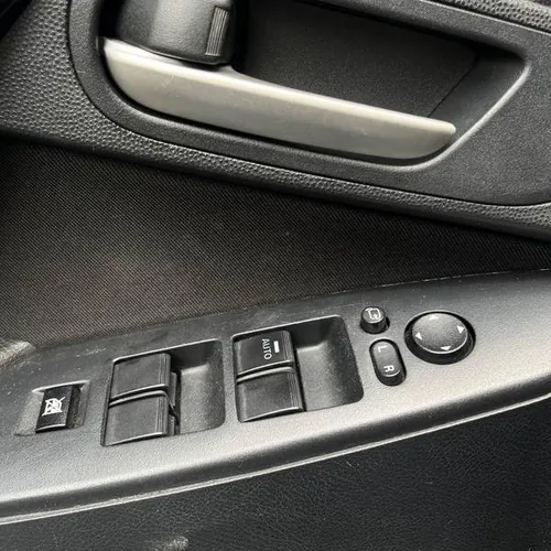 Mazda 3 Mt 1.6 Cc 2014** Marca: Mazda 3 Línea O Versión: