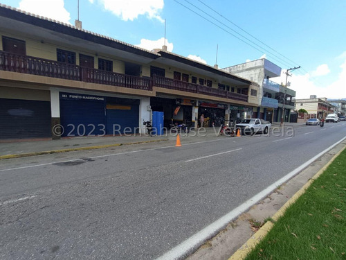 Hotel En Venta  Con Amplio Terreno En Plena Av Principal De Nirgua Yaracuy Lf24-11742