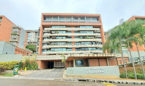 Bello Apartamento Con Una Vista Espectacular, Duplex, Sala Y Comedor Espacioso, Con Linda Cocina Abierta, Cuarto Baño De Servicio, En Venta Escas #24-6601 Mpadero Mls   Francis Zeppieri  30/09