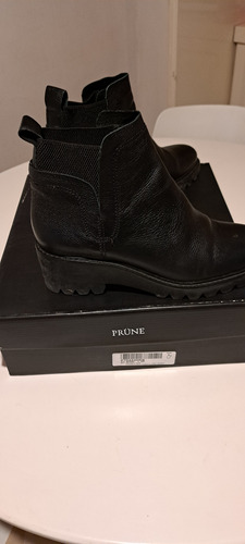 Botas Prune Cuero Graneado Negro . Impec.horma Ancha .rebaja (Usado)