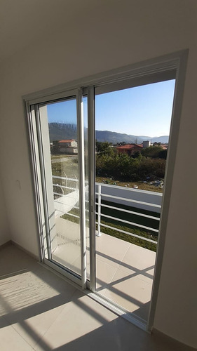 Imagem 22 de 28 de Casa À Venda No Bairro Areias De Palhocinha - Garopaba/sc - Kv899