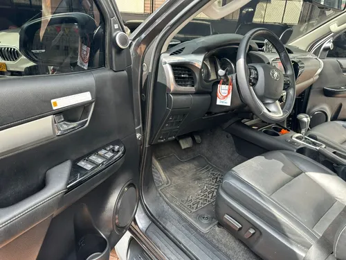 Toyota Hilux Srx 2.8 4x4 Diesel Mod 2023 Con Blindaje 2plus