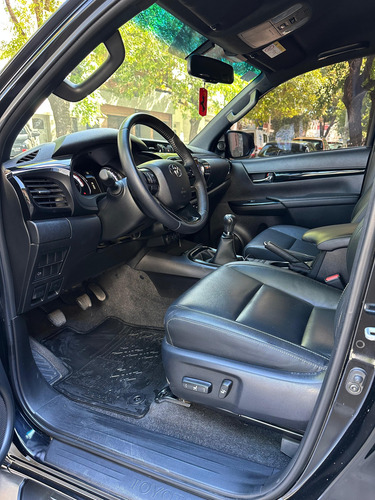 Toyota Hilux Srx 4x4 6mt 28.000km Unico Dueño Igual A 0km