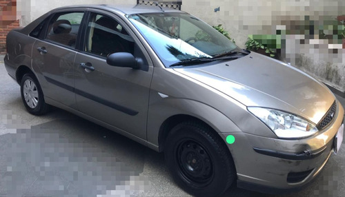 Ford Focus 1.6 Ambiente Mp3