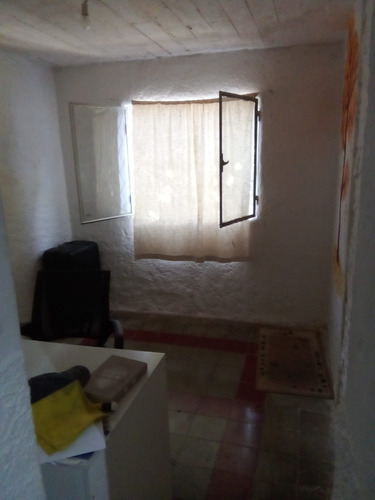 Casa En Dolores Oportunidad, Muy Buena Ubicación