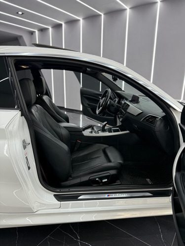 BMW Serie 2 3.0 240i M Package