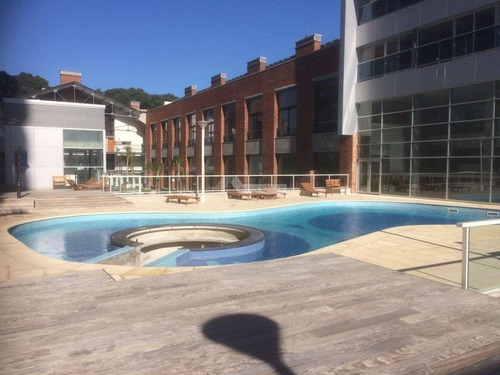 Apartamento Malvin Venta 3 Dormitorios Diamantis Plaza Con Servicios 5 Estrellas. Vista Mar! Garaje