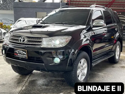 Toyota Fortuner Sr5 At 3000cc Td 4x4