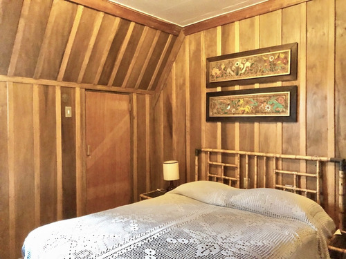 Oportunidad: Emblemática Casa Con Potencial Terreno