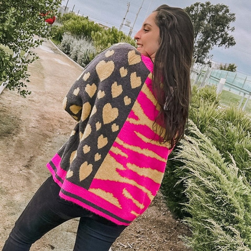 Imagen 2 de 2 de Chaleco Hearts & Animal Print
