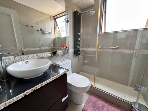 Exquisito Depto Remodelado Y Decorado C/excelente Ubicación