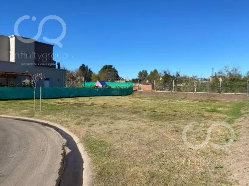 Terreno En Pilar Del Este Barrio Santa Emilia 