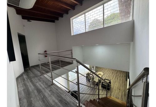 Se Vende Casa Comercial 297m2 Chuao 3134
