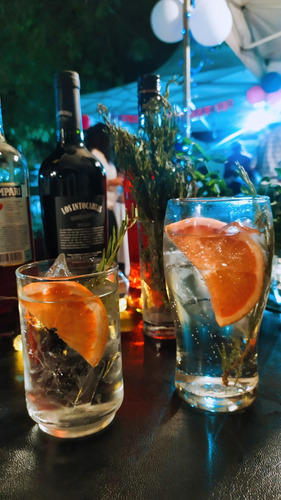 Imagen 7 de 9 de Barman Y Barra Móvil Para Eventos